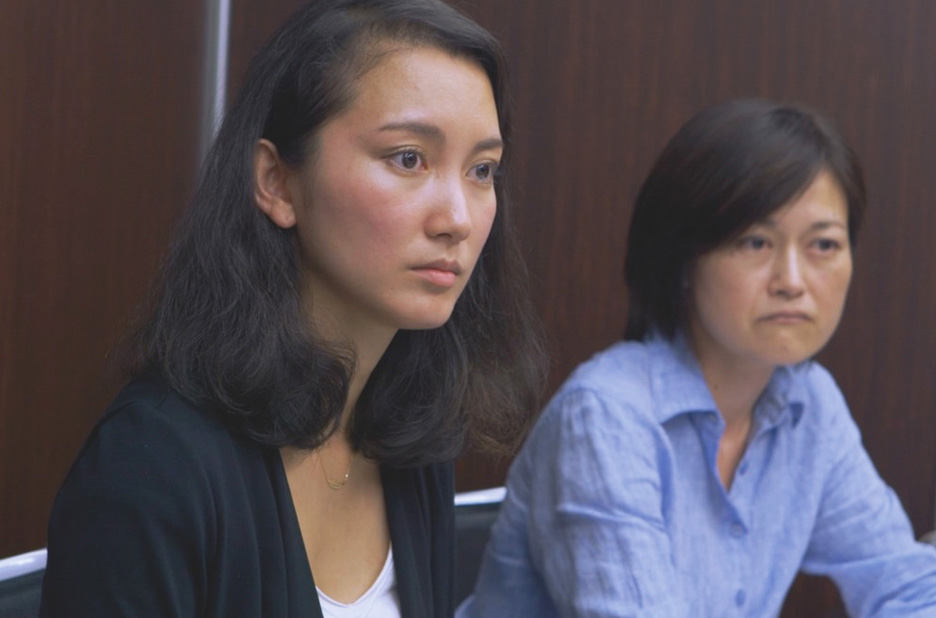 Shiori Itō with her legal team in Black box diaries