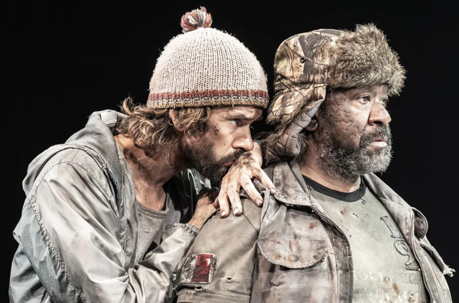 Ben Whishaw and Lucian Msamati as Vladimir and Estragon in Waiting for Godot (Credit Marc Brenner)