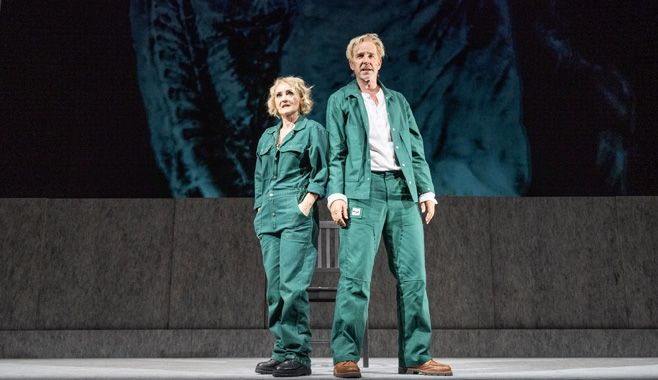 Katherine Mehrling and Paul Herwig in Stranger than the moon (The Berliner Ensemble)