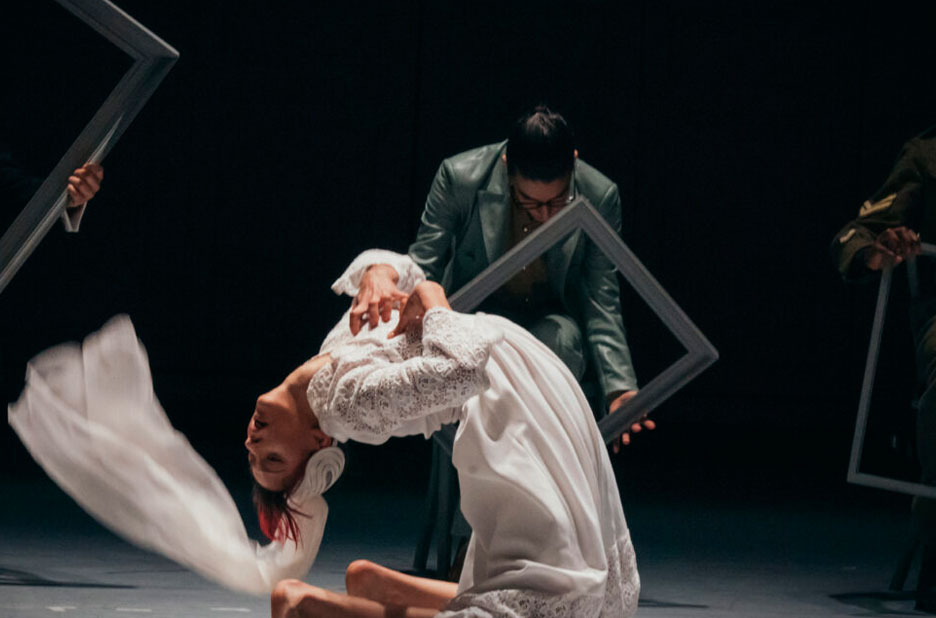 Vlaemsch (chez moi) by Sidi Larbi Cherkaoui / Eastman