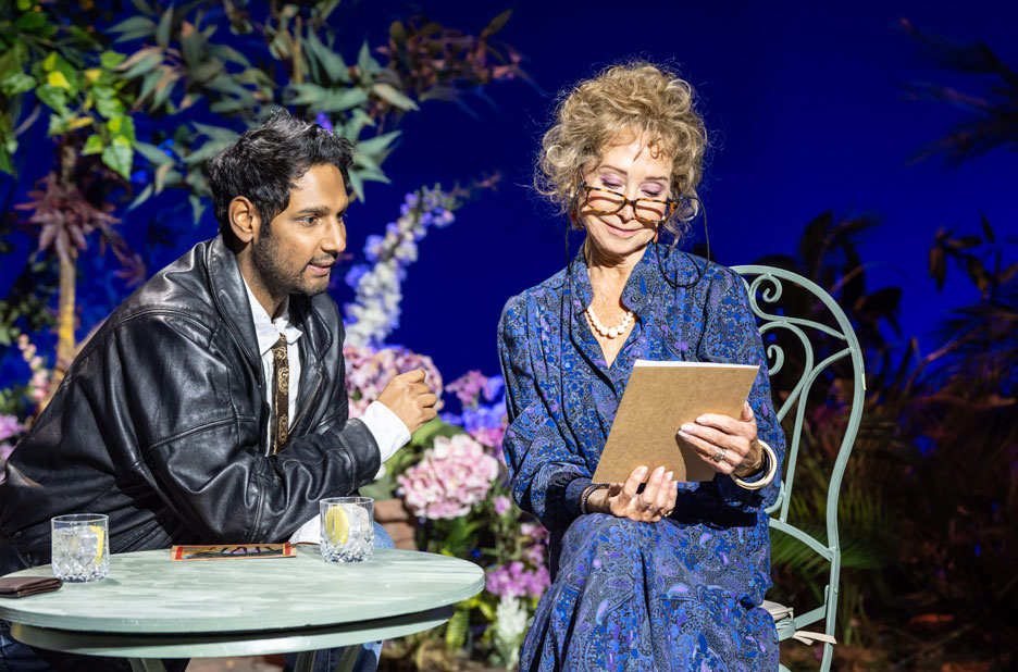 Aaron Gill and Felicity Kendal in Indian Ink at the Hampstead Theatre