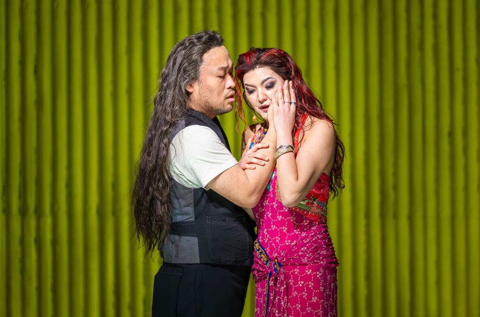 SeokJong Baek as Samson and Aigul Akhmetshina as Dalila, Royal Opera House (Credit Mihaela Bodlovic)
