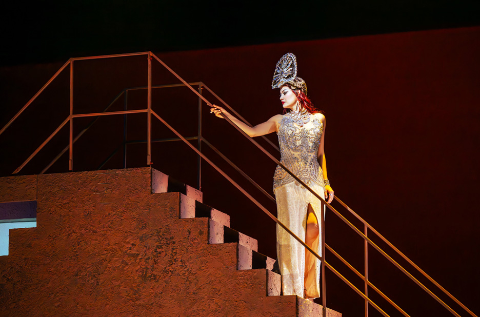 Aigul Akhmetshina as Dalila, Royal Opera House (Credit Mihaela Bodlovic)
