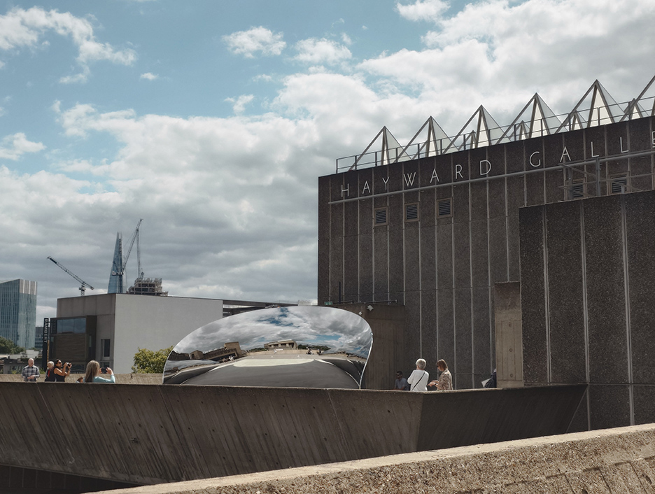 Anish Kapoor, Tsunami, 2025