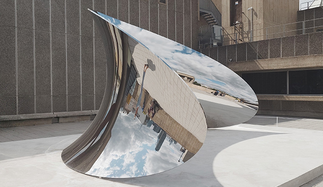 Anish Kapoor, Tsunami, 2025