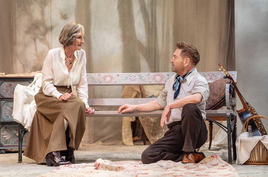 Helen Hunt and Kenneth Brannagh in The Cherry Orchard at the RSC (Credit Johan Persson)