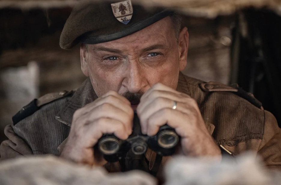 Benoît Magimel as general Koenig